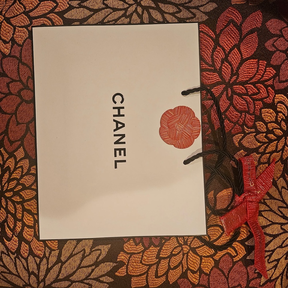 CHANEL White Gift Bag with Black Logo and Red Camellia Accent